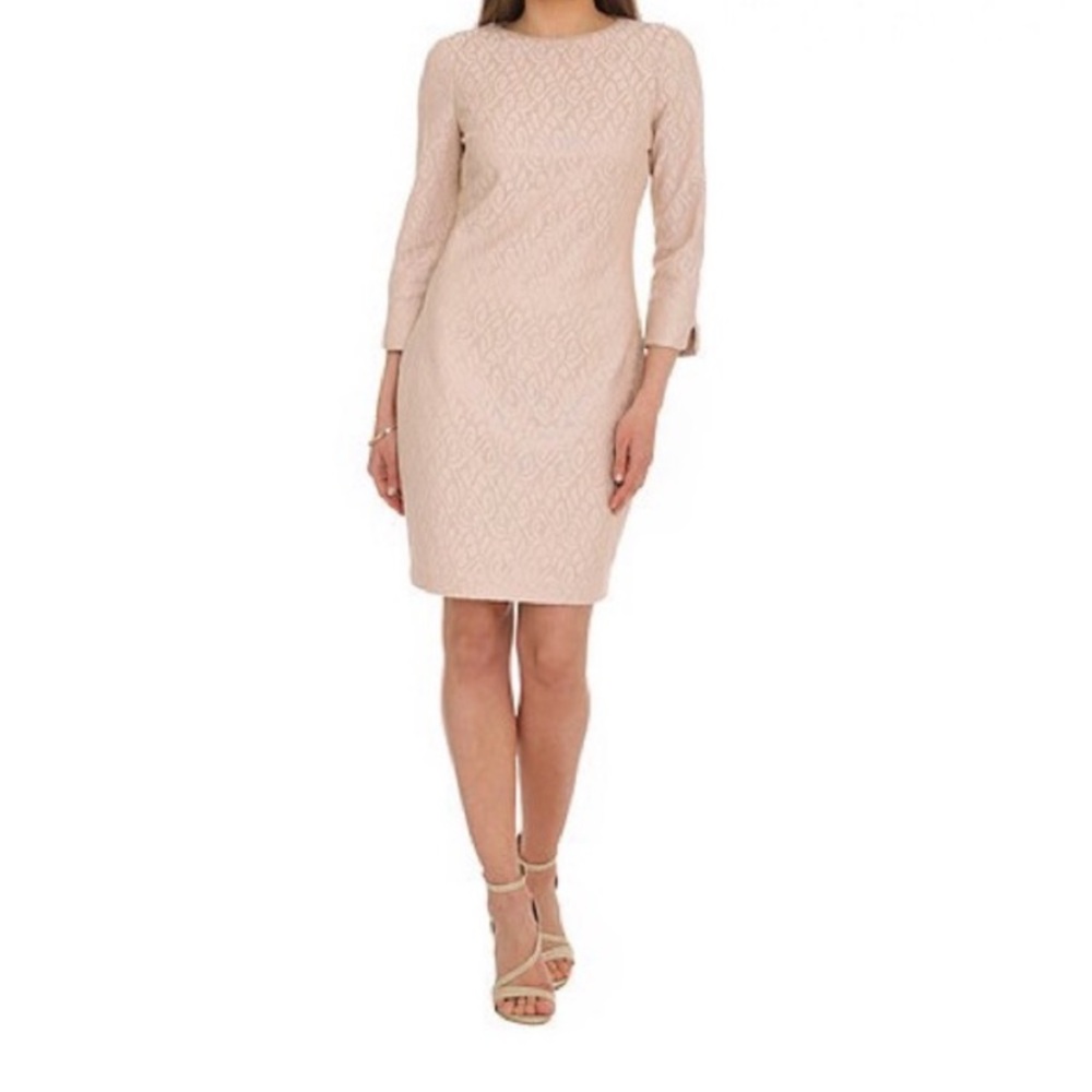 Belle Badgley Mischka Antique Gold Lace
Cocktail Dress